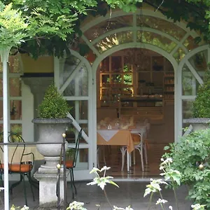 Aurbacher Hof Gmbh *** Munich